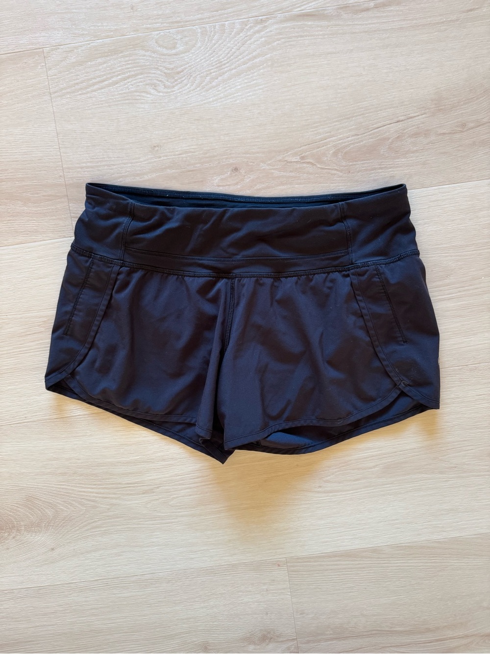 Lululemon Hotty Hot sz6